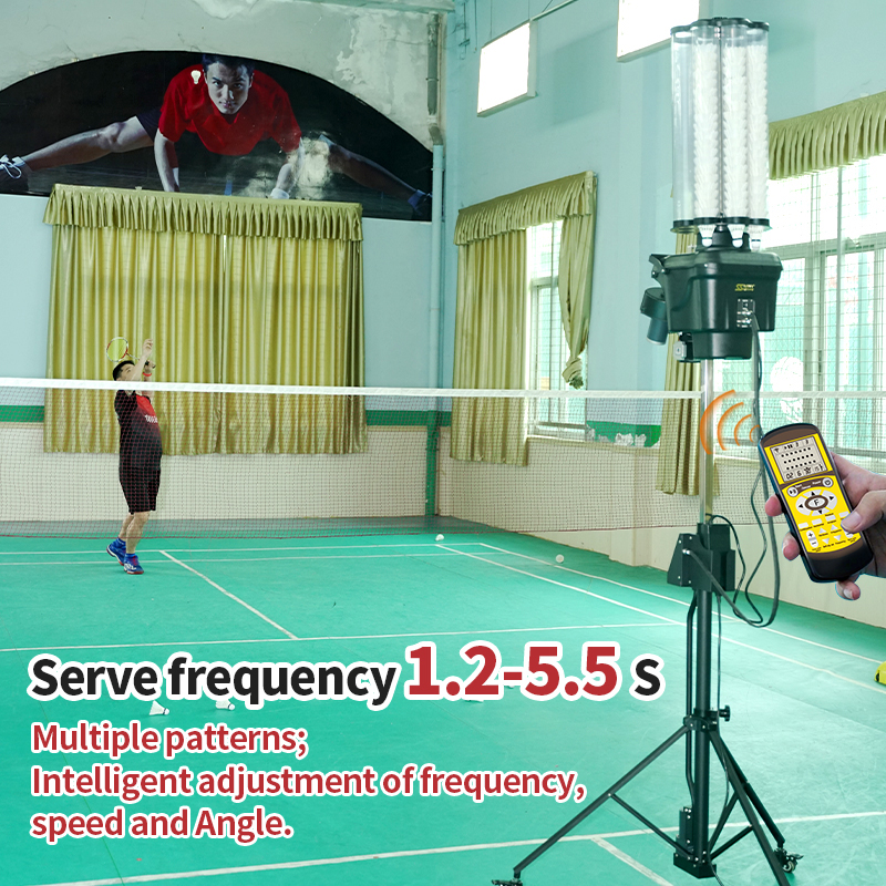 Alimentador de bádminton inteligente de entrenamiento programable de 4 vías y taladro cruzado B2300A de 14 zonas